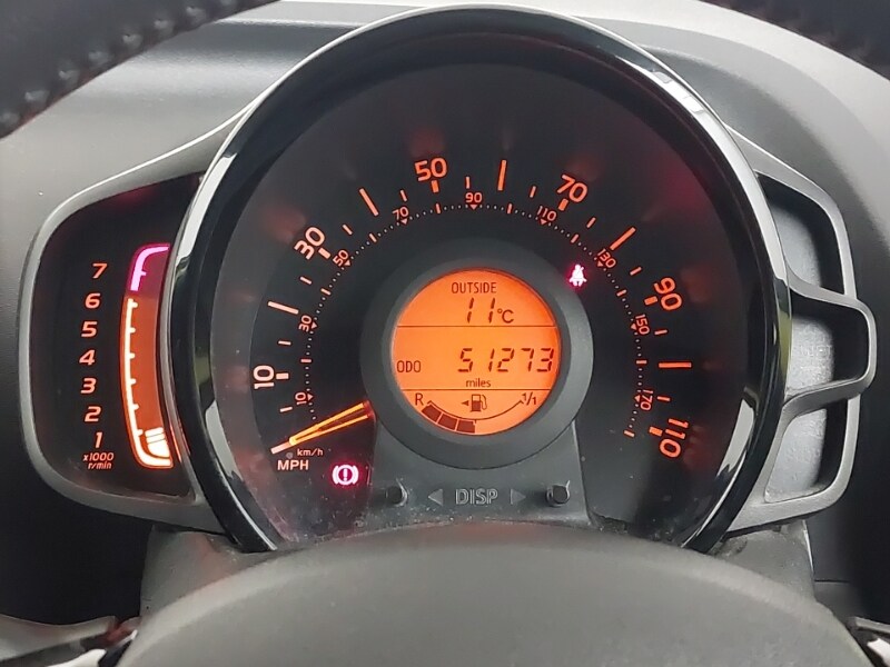 Used Toyota AYGO 2017 for sale - 77816827: Photo 10