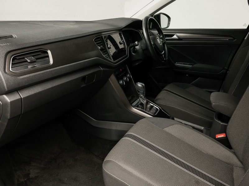 Used Volkswagen T-Roc 2018 for sale - 76533375: Photo 5