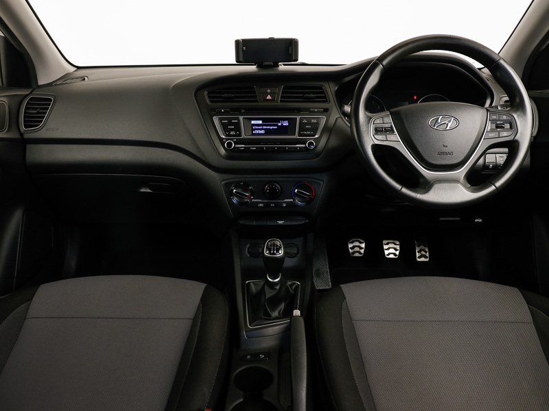 Used Hyundai i20 2016 for sale - 77114894: Photo 2