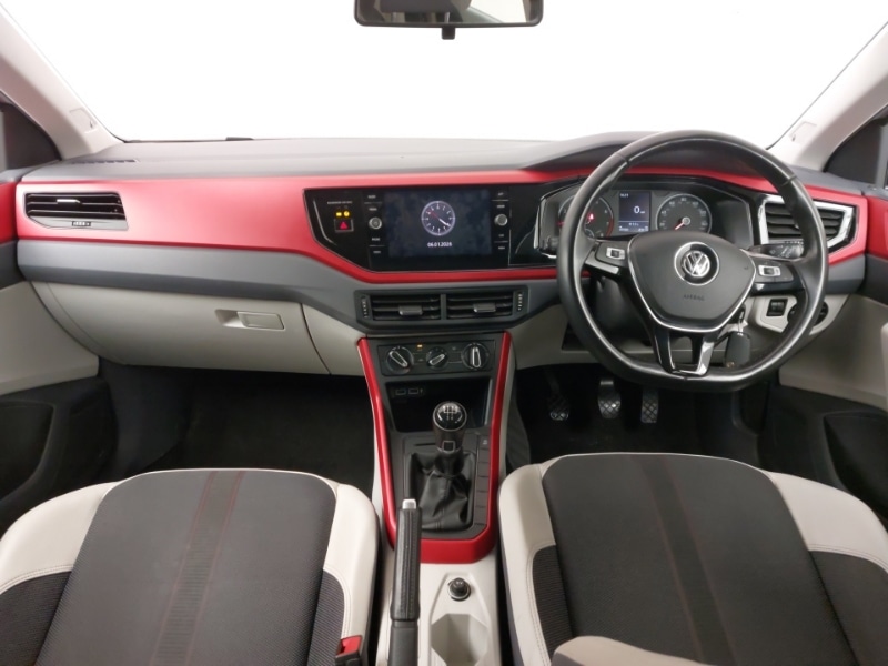 Used Volkswagen Polo 2018 for sale - 77108239: Photo 2