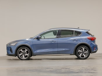 Used Ford Focus 2023 for sale - 76051955: Photo 4