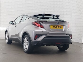 Used Toyota C-HR 2021 for sale - 75680510: Photo