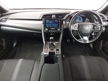 Used Honda Civic 2019 for sale - 76055400: Photo