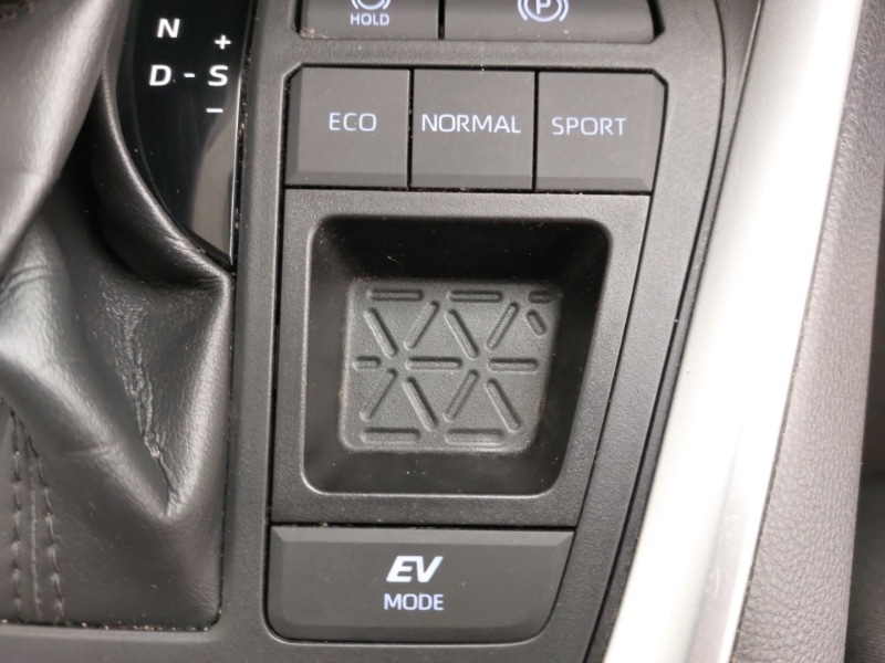 Used Toyota RAV4 2022 for sale - 76526357: Photo 18