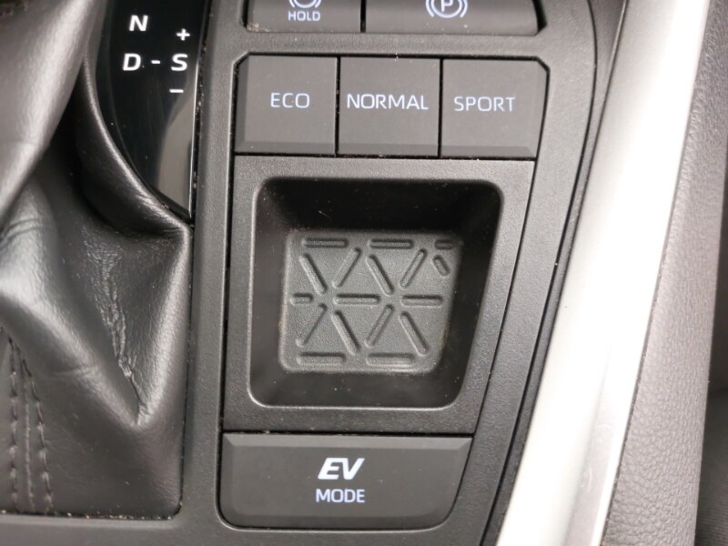 Used Toyota RAV4 2022 for sale - 76518686: Photo 18