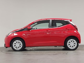 Used Toyota AYGO 2020 for sale - 78431944: Photo