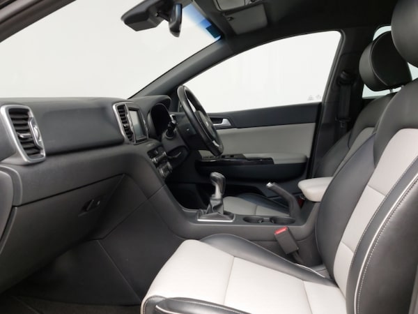 Used Kia Sportage 2018 for sale - 76275573: Photo 5