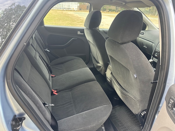 Used Ford Focus 2005 for sale - 76126293: Photo 6