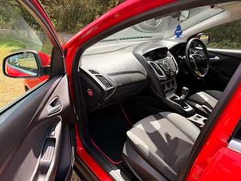 Used Ford Focus 2013 for sale - 79121222: Photo