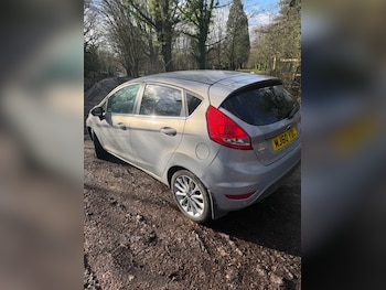 Used Ford Fiesta 2010 for sale - 77592527: Photo