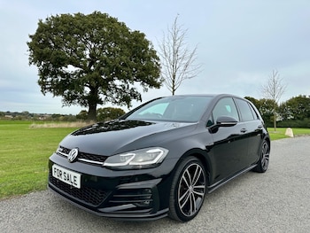 Used Volkswagen Golf 2018 for sale - 76312549: Photo