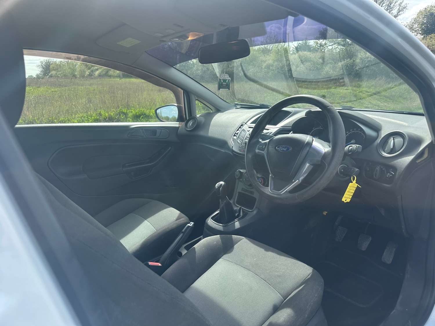 Used Ford Fiesta 2013 for sale - 78198860: Photo 2