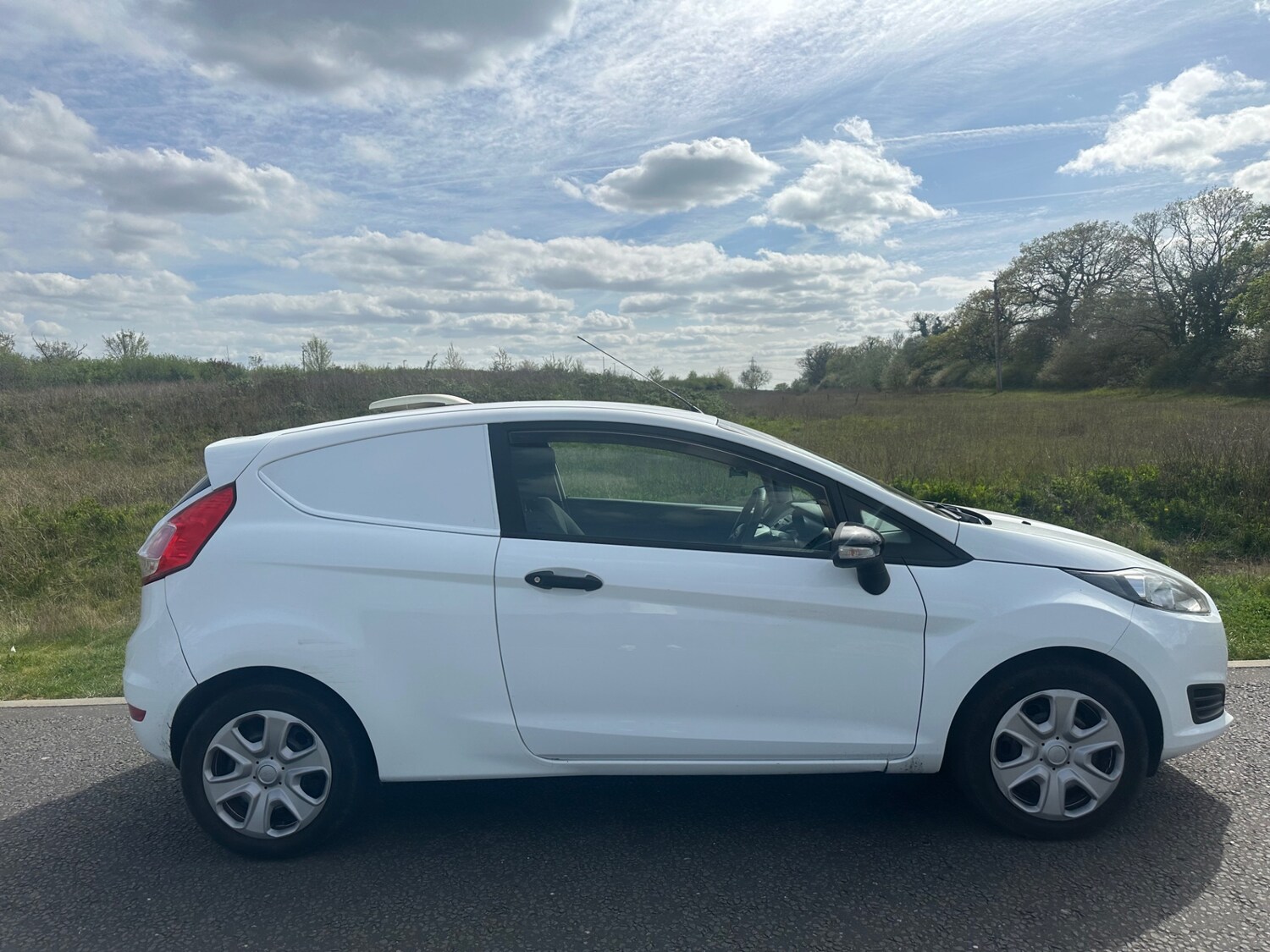 Used Ford Fiesta 2013 for sale - 78198860: Photo 3