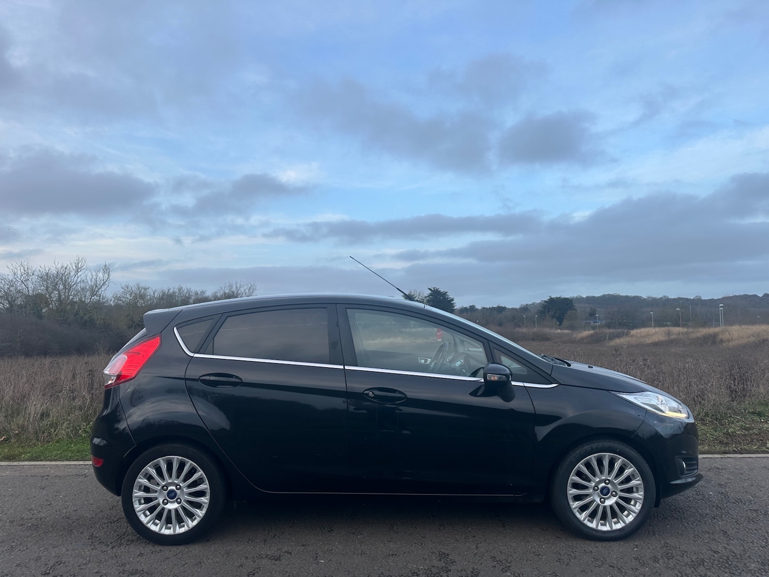 Used Ford Fiesta 2014 for sale - 77701688: Photo 4