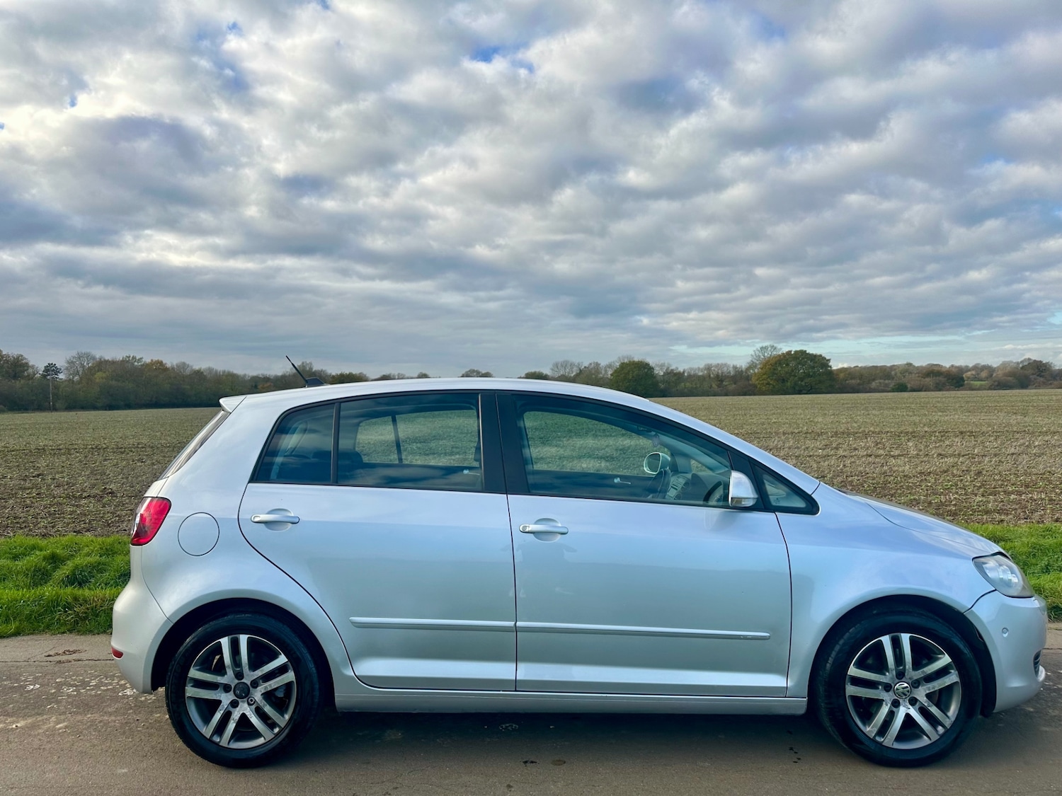 Used Volkswagen Golf Plus 2012 for sale - 76961219: Photo 11