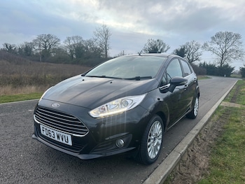 Used Ford Fiesta 2014 for sale - 77382010: Photo