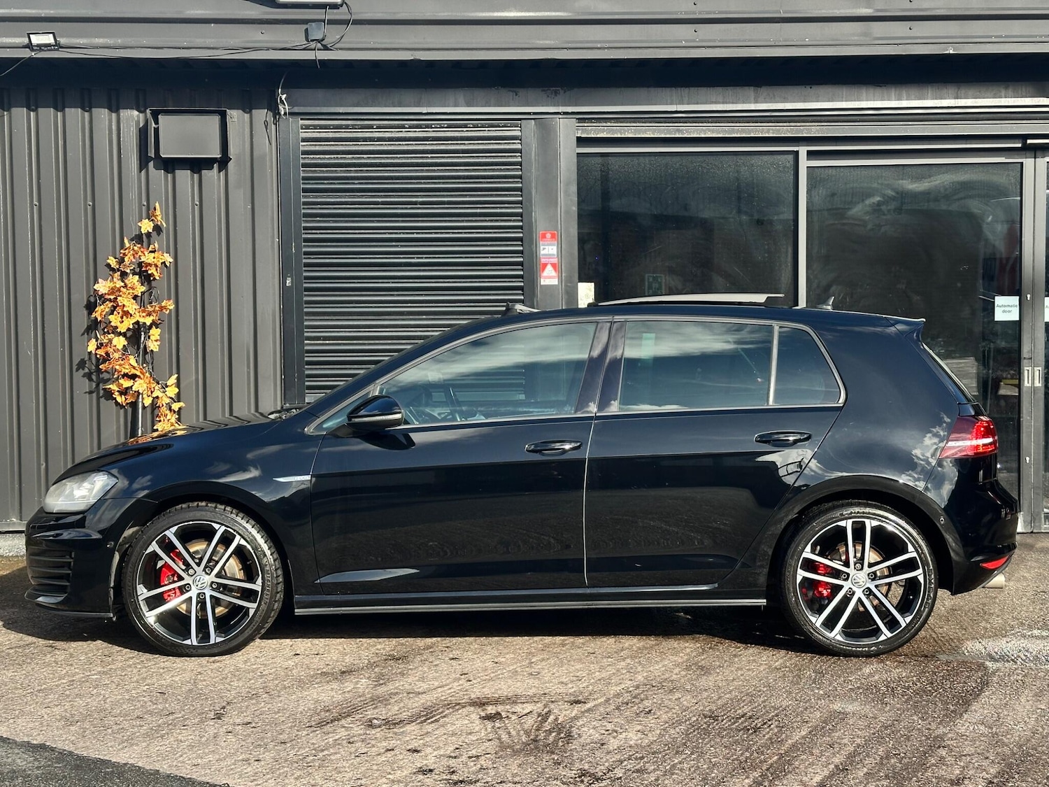 Used Volkswagen Golf 2014 for sale - 76409352: Photo 20