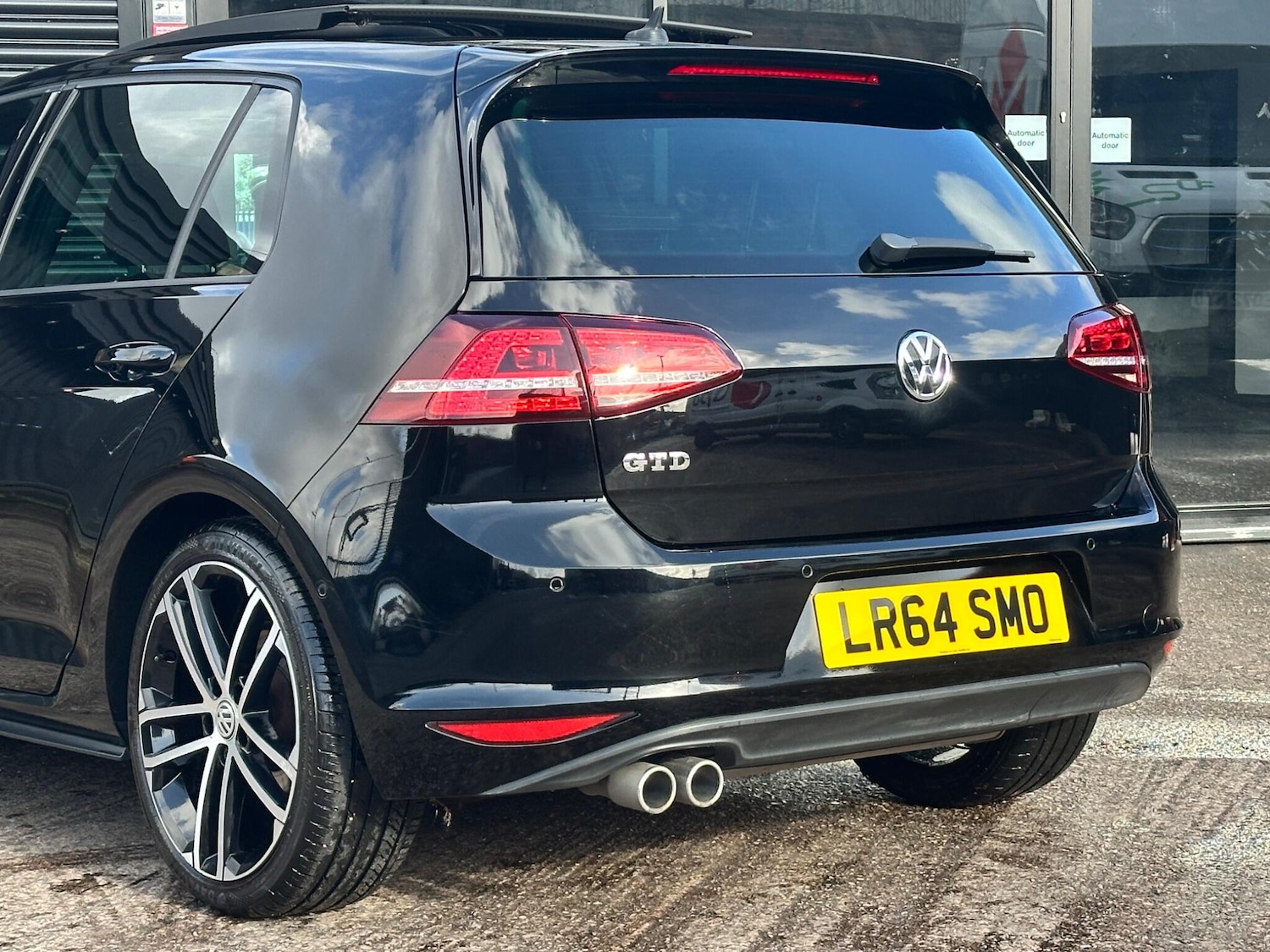 Used Volkswagen Golf 2014 for sale - 76409352: Photo 21