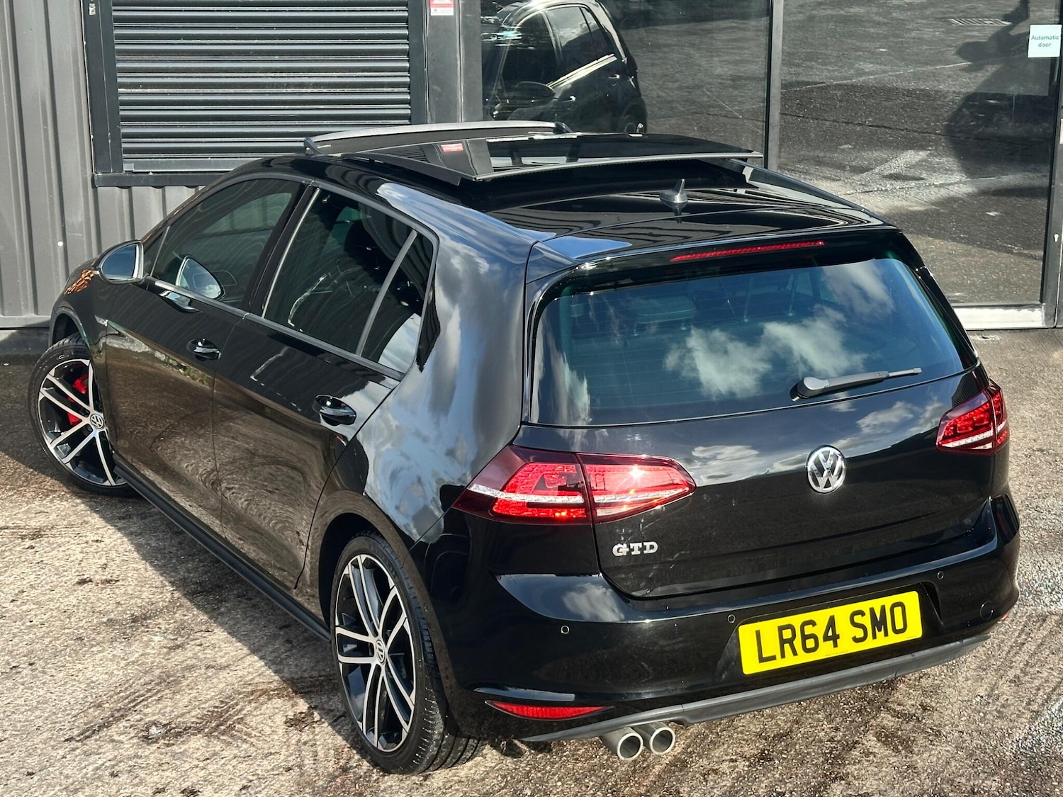 Used Volkswagen Golf 2014 for sale - 76409352: Photo 23