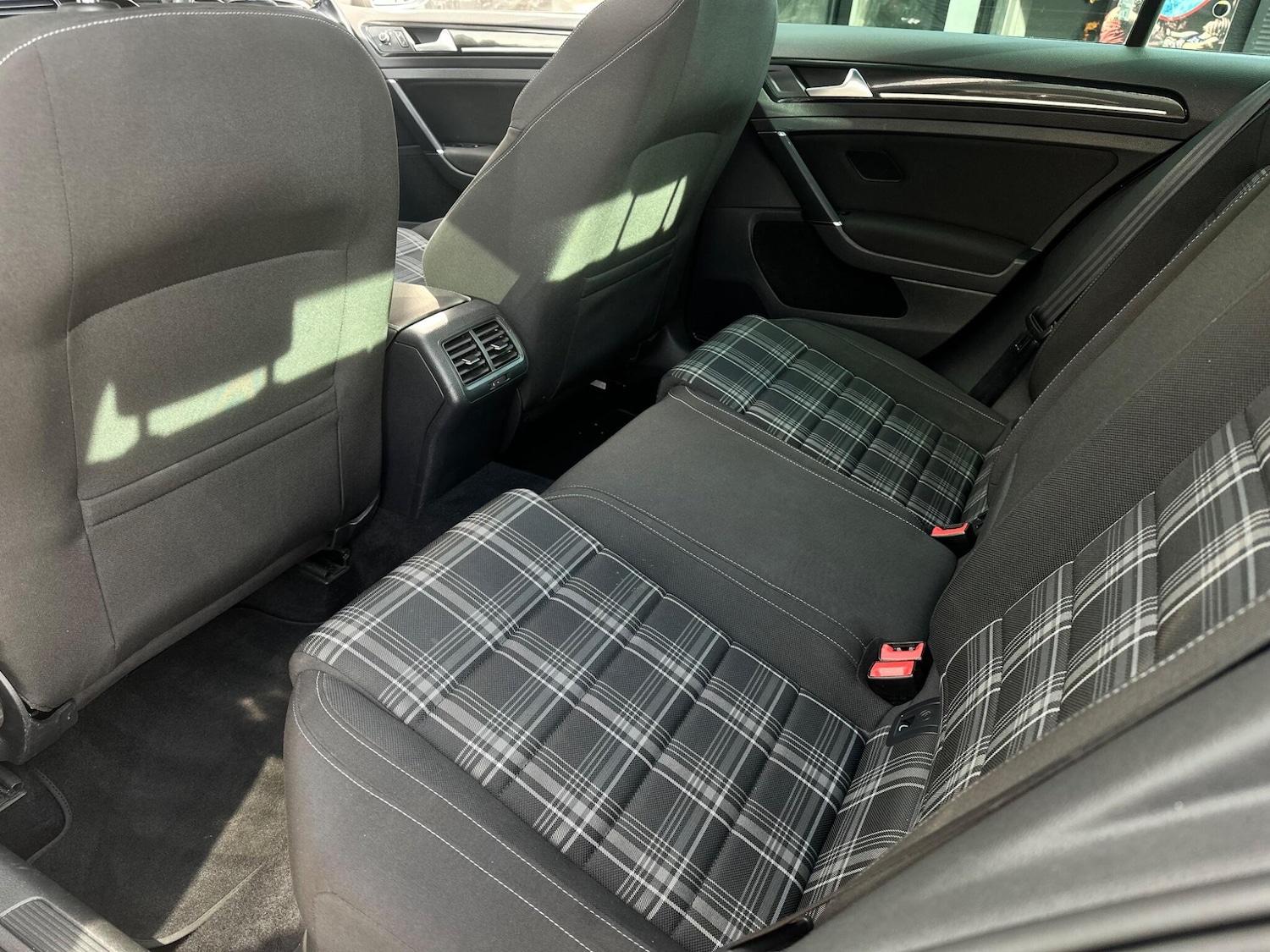 Used Volkswagen Golf 2014 for sale - 76409352: Photo 32