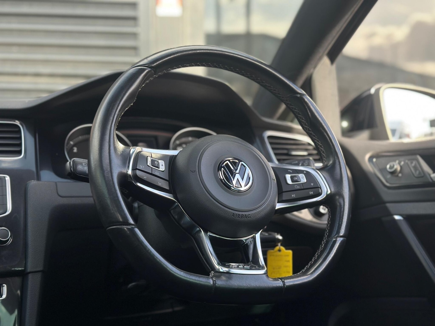 Used Volkswagen Golf 2014 for sale - 76409352: Photo 35