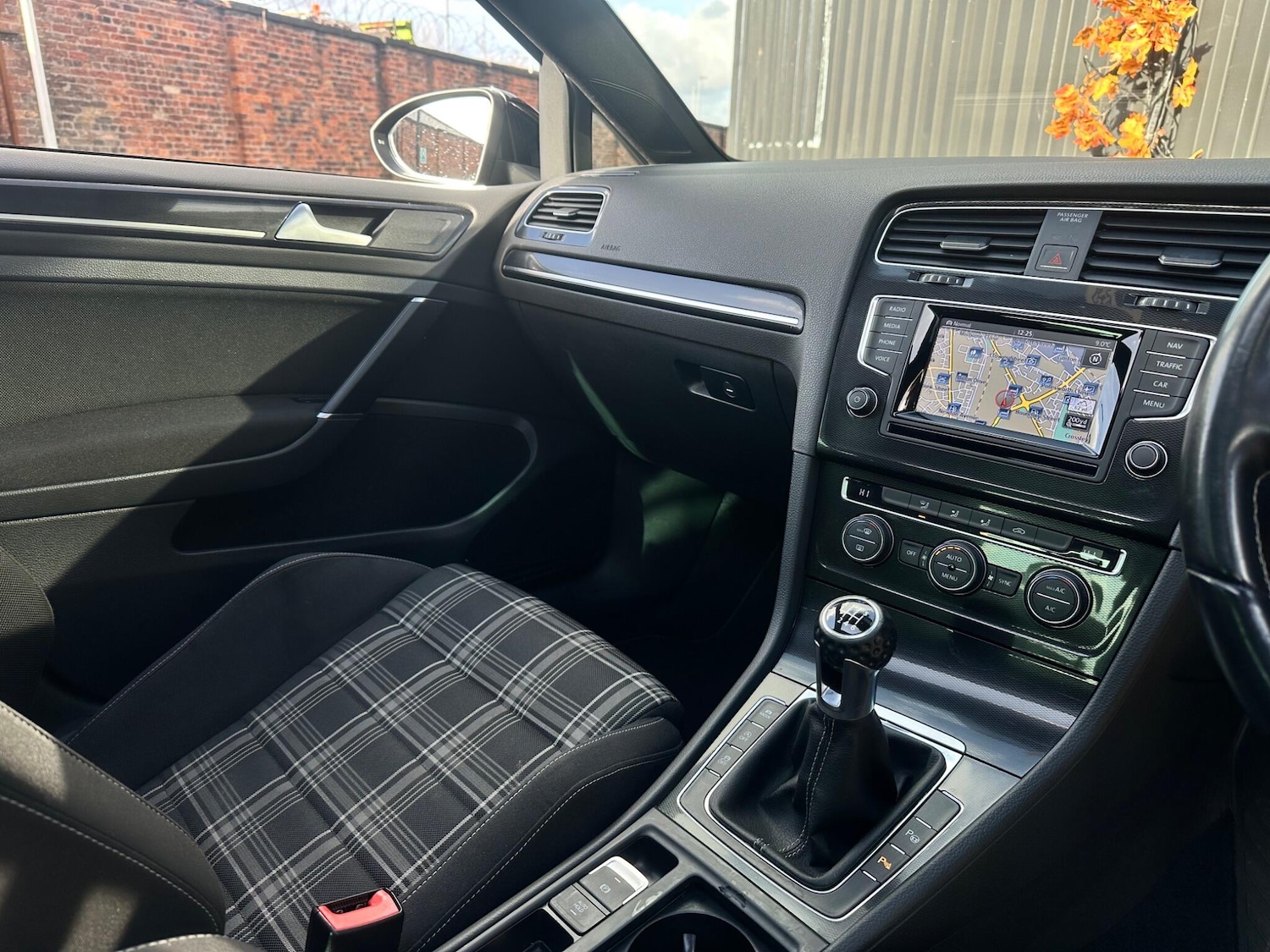 Used Volkswagen Golf 2014 for sale - 76409352: Photo 36