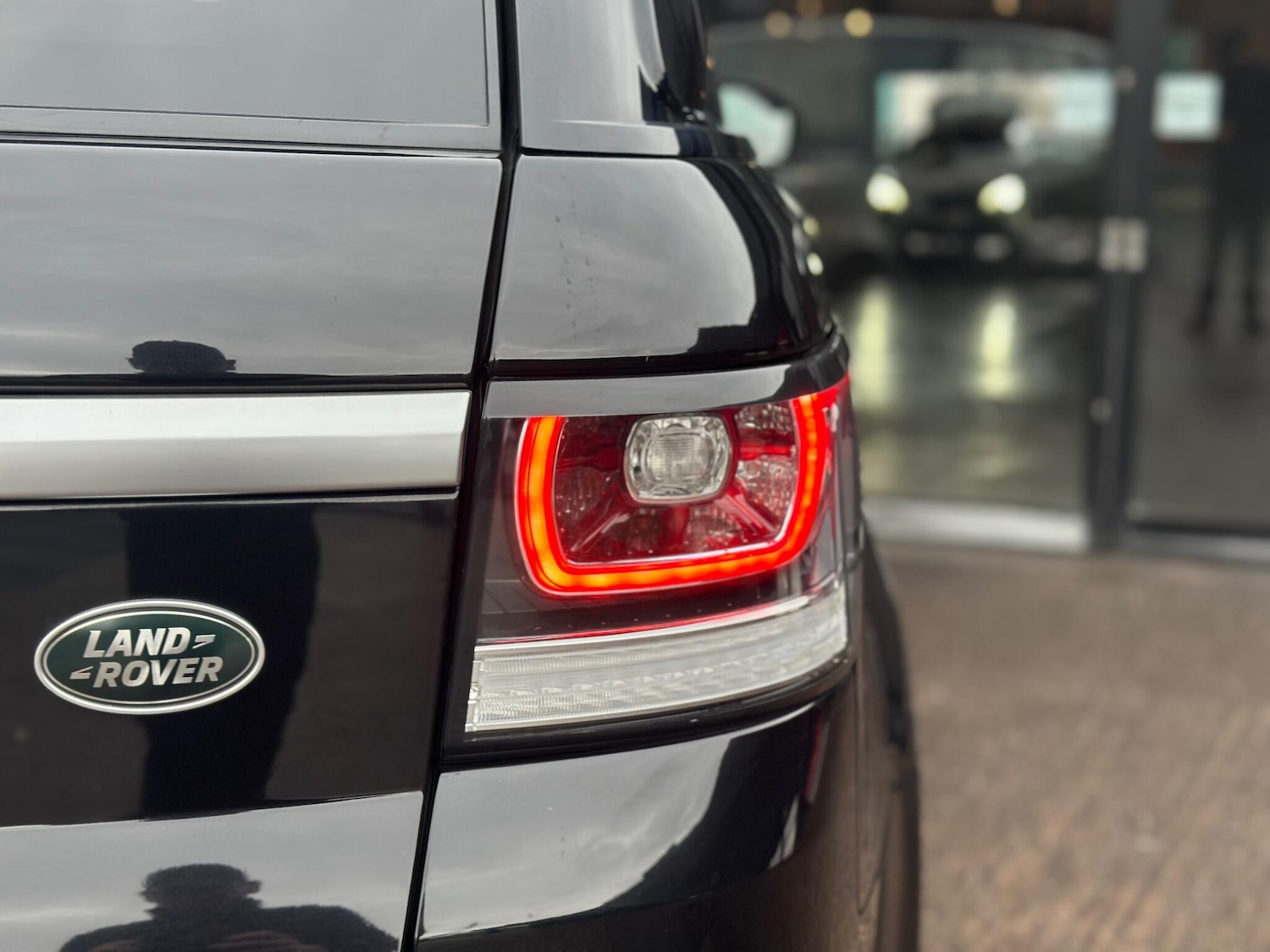 Used Land Rover Range Rover Sport 2017 for sale - 76550892: Photo 19