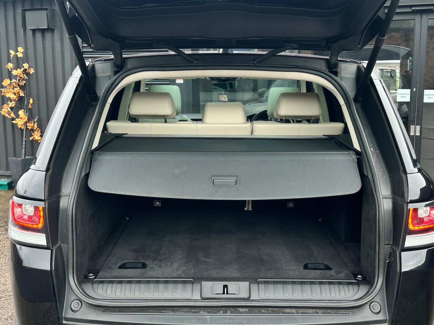 Used Land Rover Range Rover Sport 2017 for sale - 76550892: Photo 24