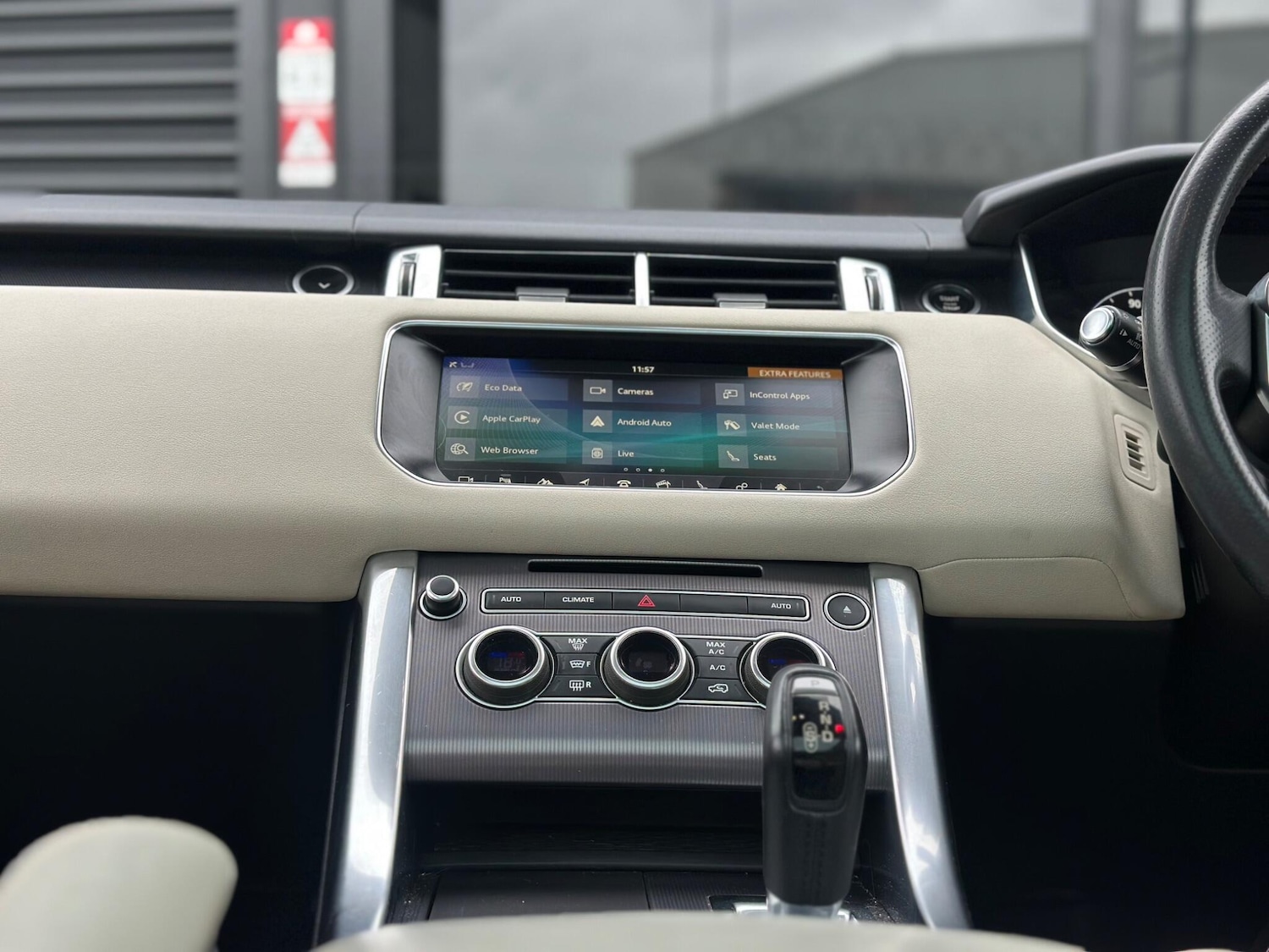 Used Land Rover Range Rover Sport 2017 for sale - 76550892: Photo 28