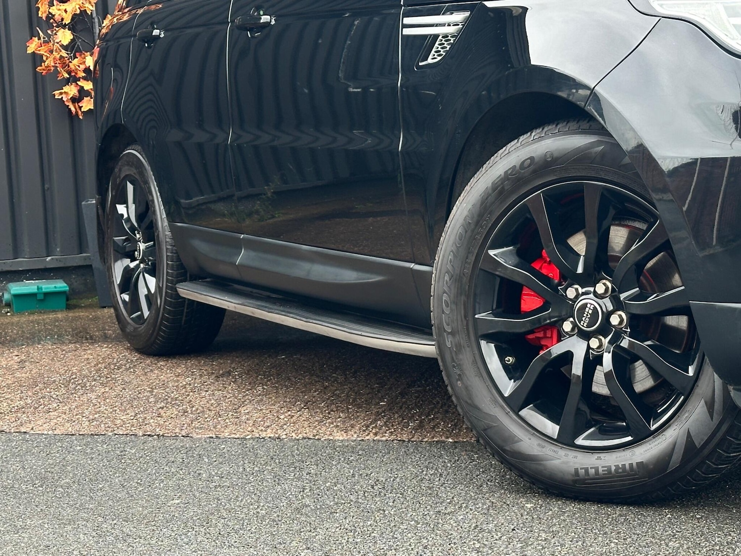 Used Land Rover Range Rover Sport 2017 for sale - 76550892: Photo 3