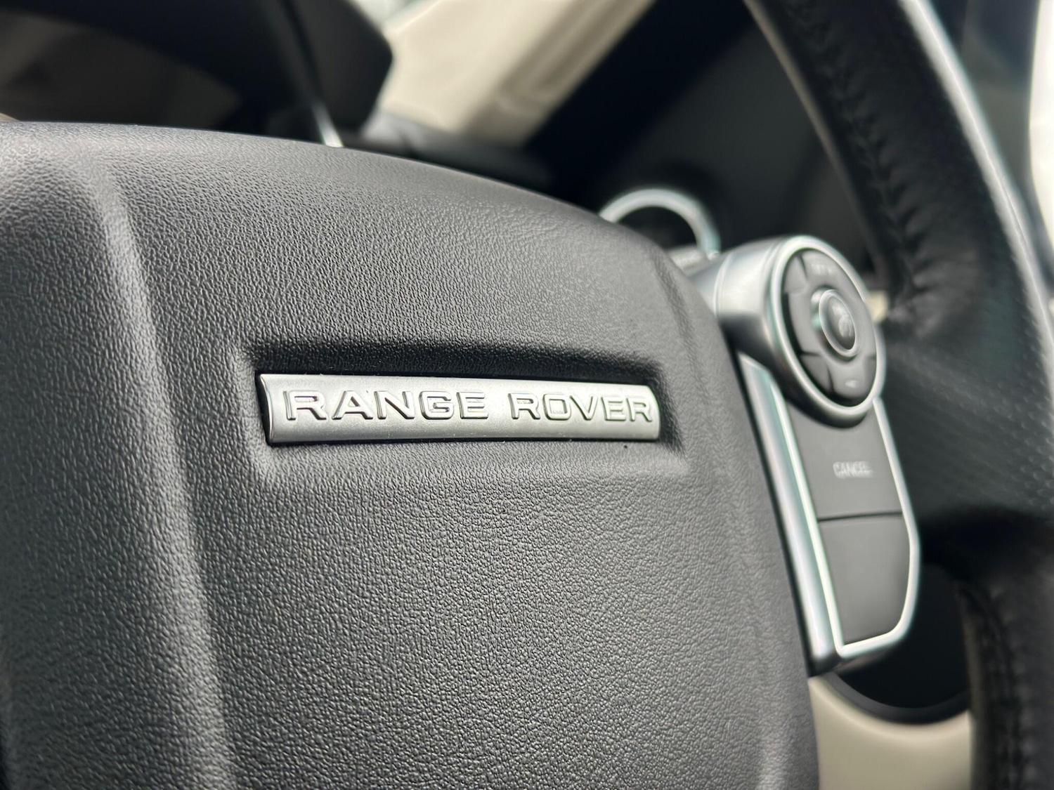 Used Land Rover Range Rover Sport 2017 for sale - 76550892: Photo 51