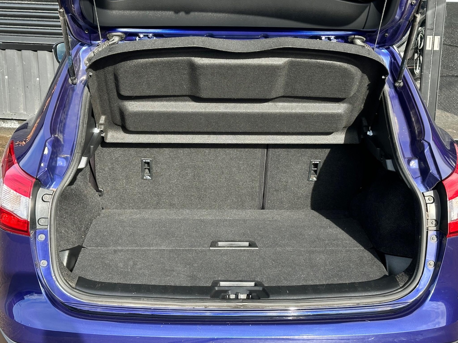 Used Nissan Qashqai 2017 for sale - 76389358: Photo 15