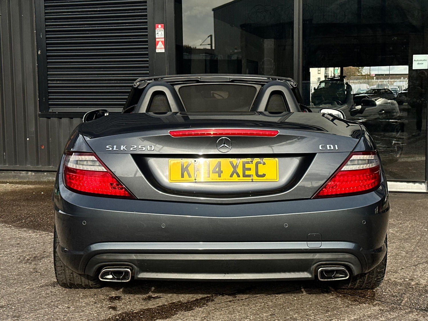 Used Mercedes-Benz SLK 2014 for sale - 76409209: Photo 15