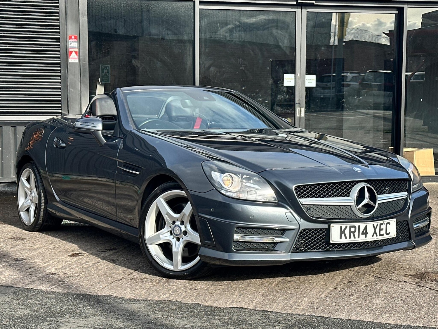 Used Mercedes-Benz SLK 2014 for sale - 76409209: Photo 2