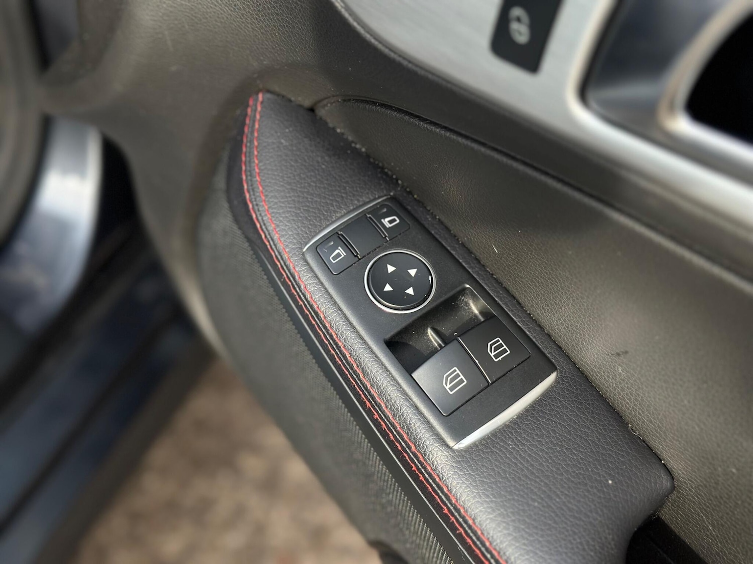 Used Mercedes-Benz SLK 2014 for sale - 76409209: Photo 26