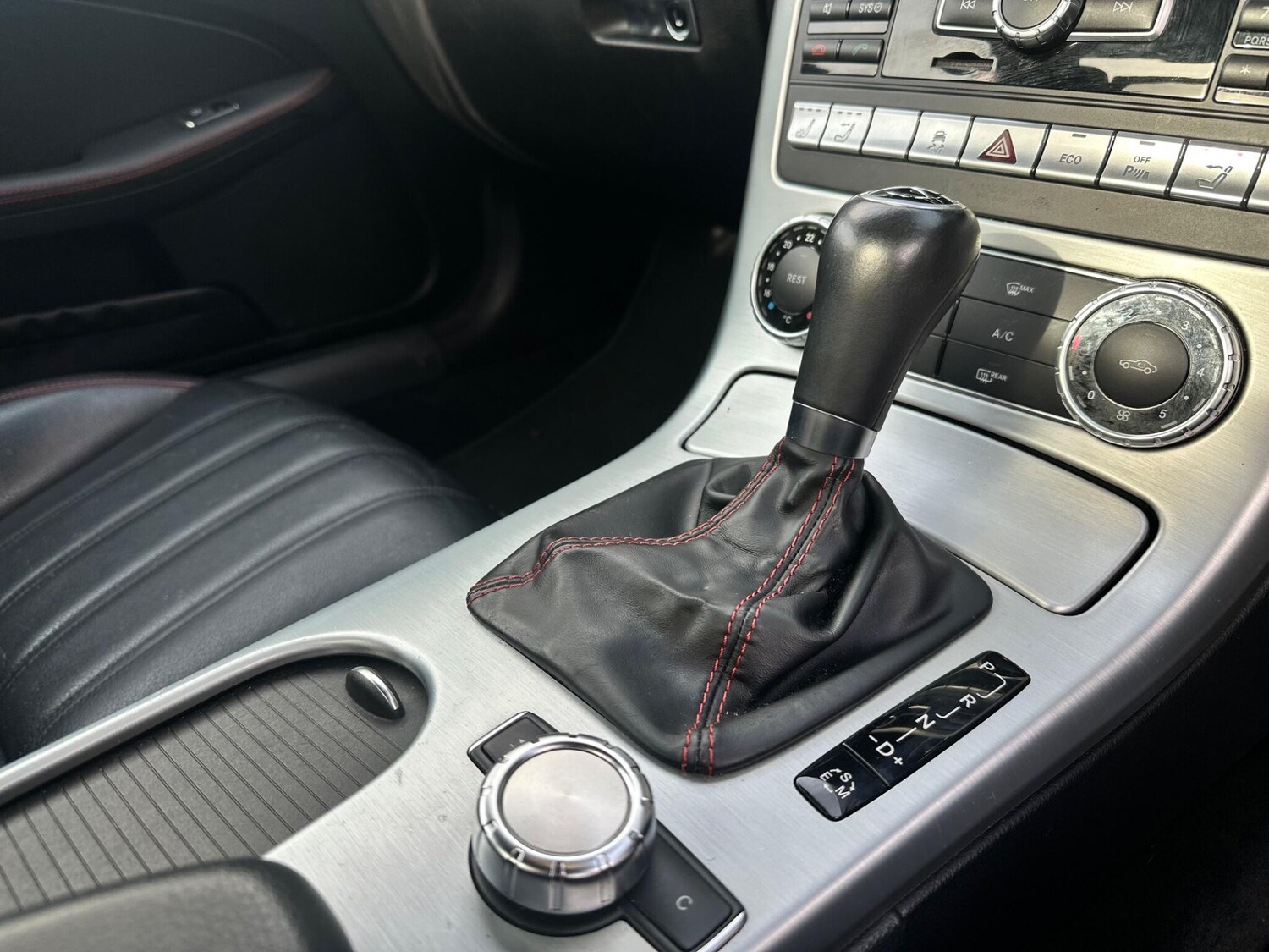 Used Mercedes-Benz SLK 2014 for sale - 76409209: Photo 29