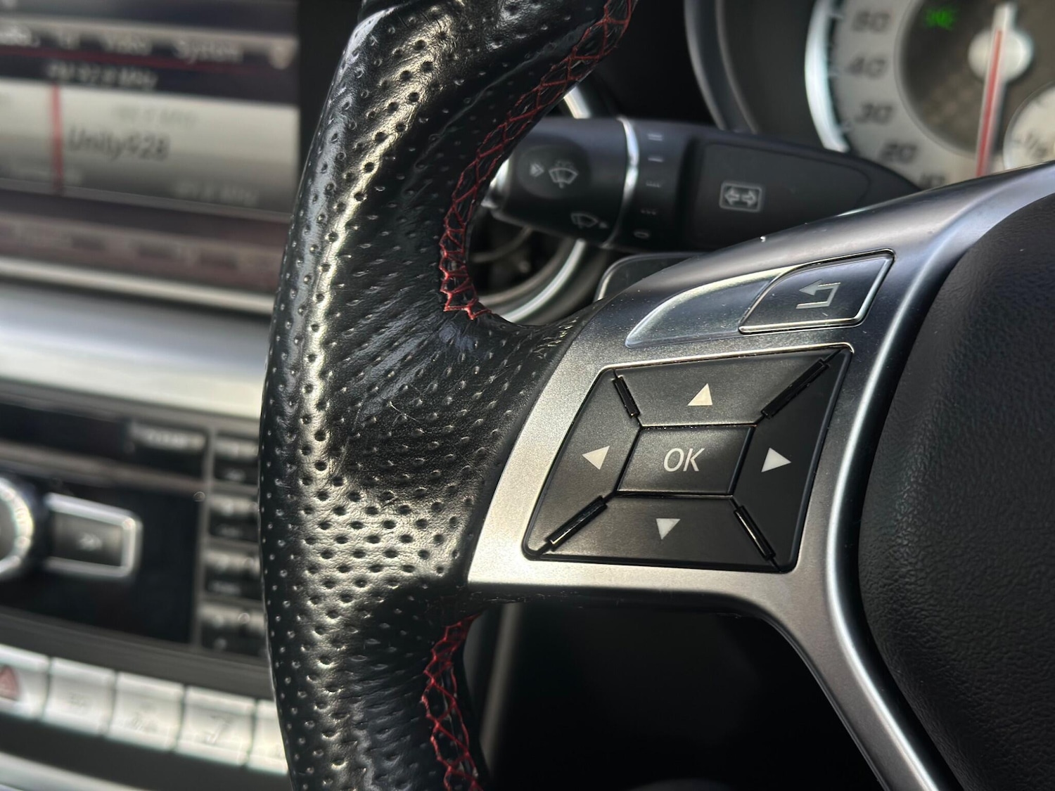 Used Mercedes-Benz SLK 2014 for sale - 76409209: Photo 38