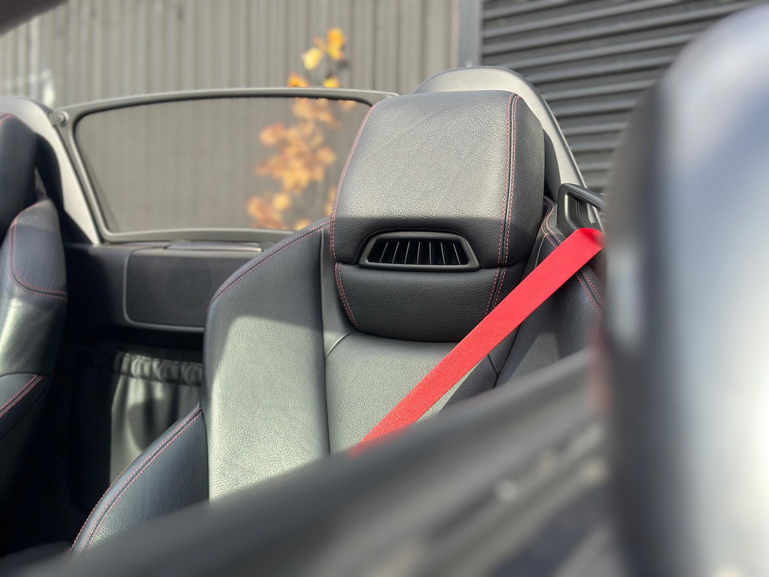 Used Mercedes-Benz SLK 2014 for sale - 76409209: Photo 6