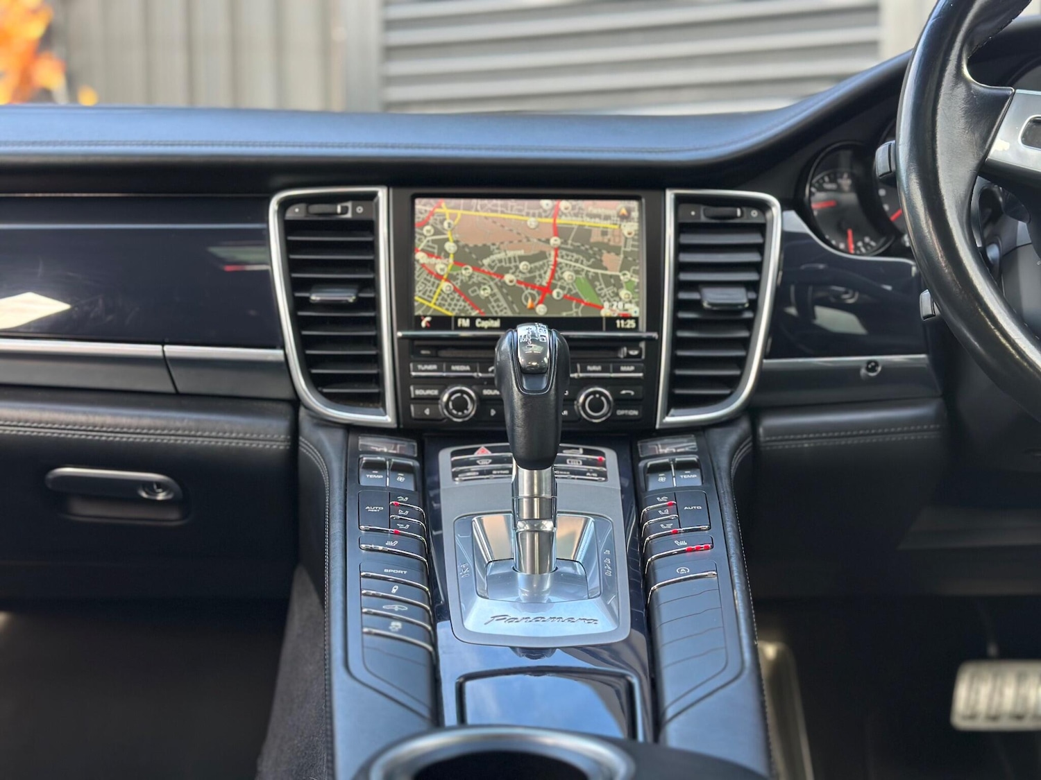 Used Porsche Panamera for sale - 76632950: Photo 27