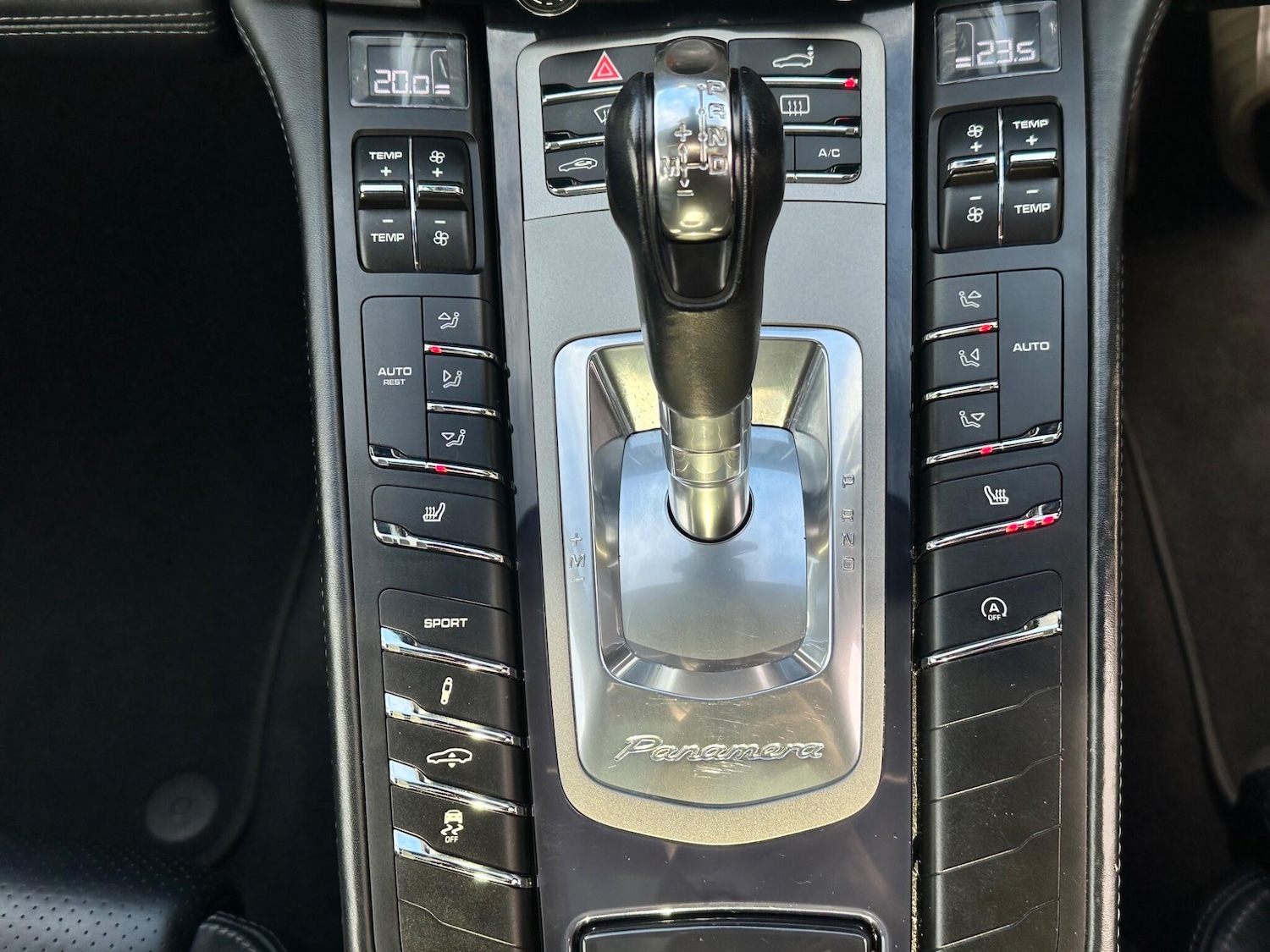 Used Porsche Panamera for sale - 76632950: Photo 40