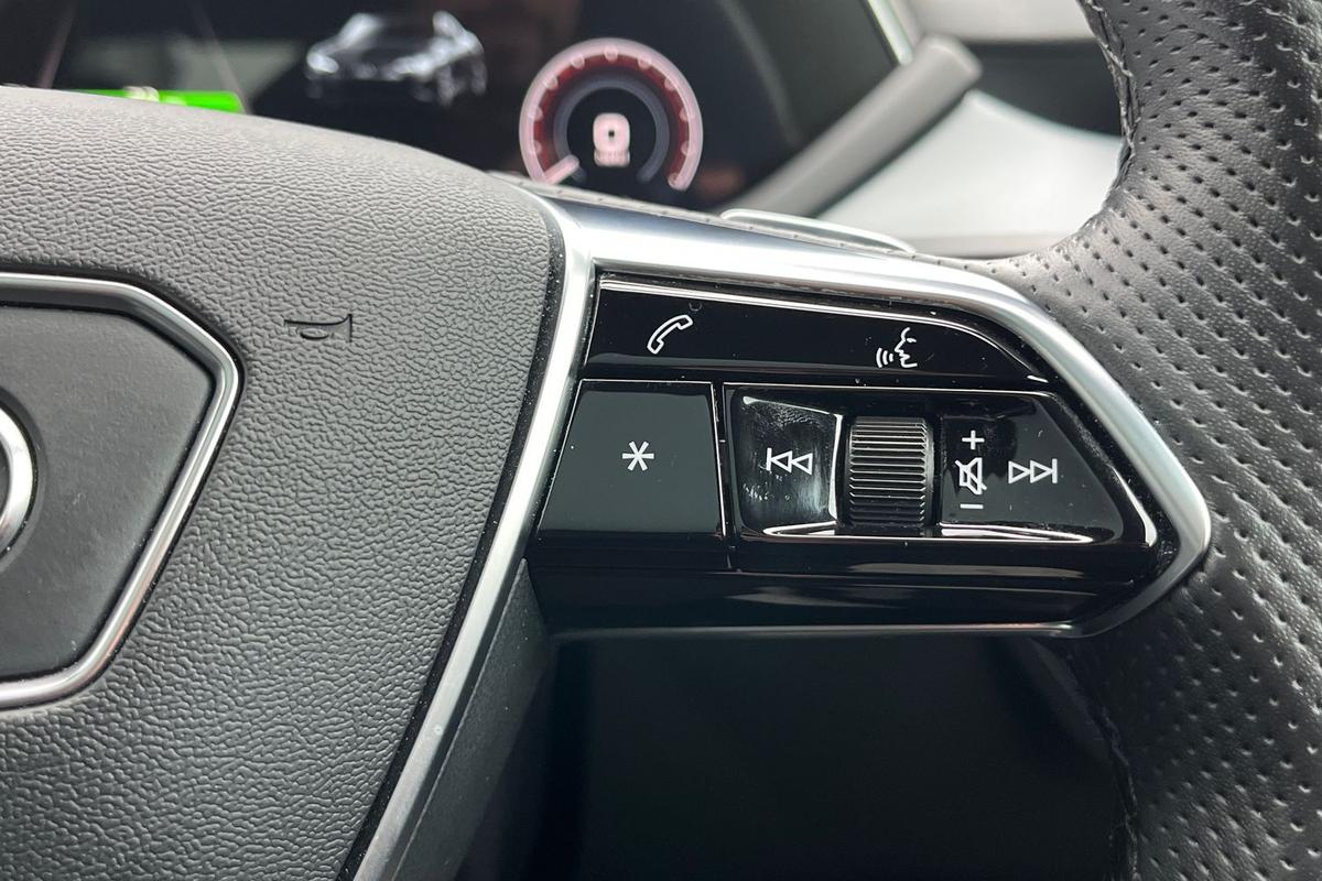 Used Audi e-tron GT 2022 for sale - 76674048: Photo 17