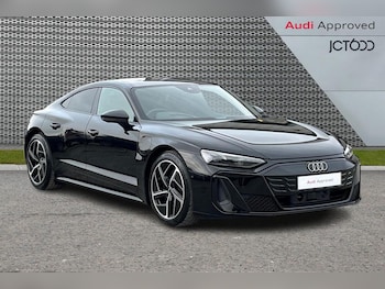 2025 (75) - 2.0 TFSI 204 S line 5dr S Tronic