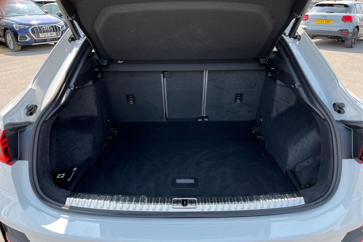 Used Audi Q3 2024 for sale - 76677113: Photo 12