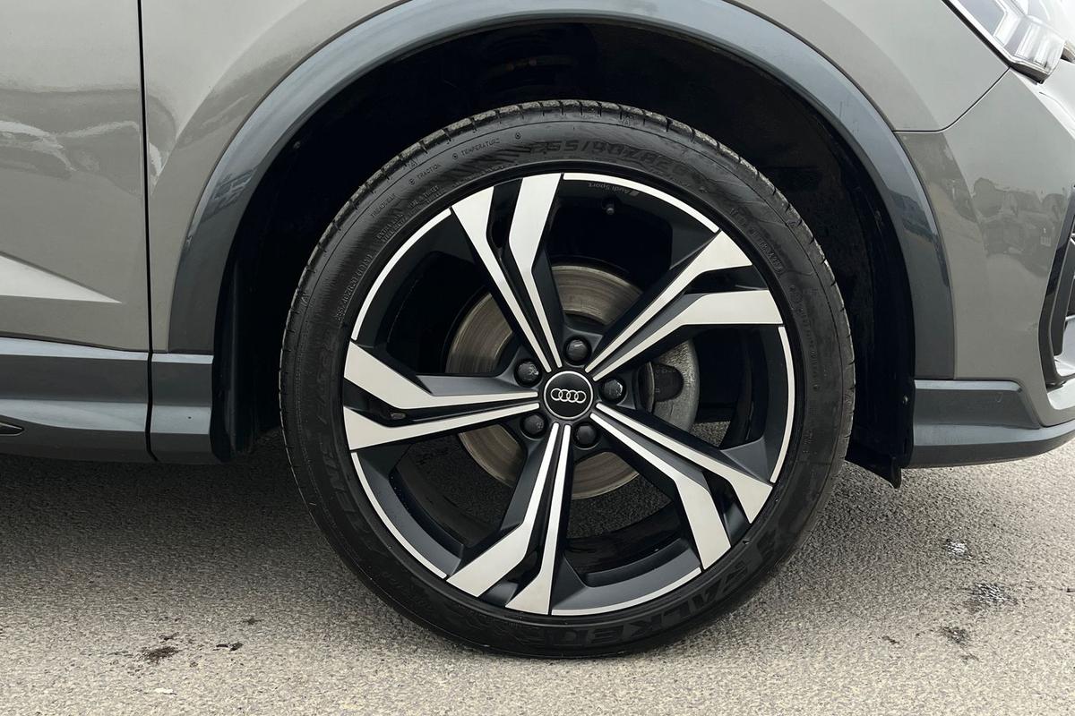 Used Audi Q3 2020 for sale - 77532944: Photo 5