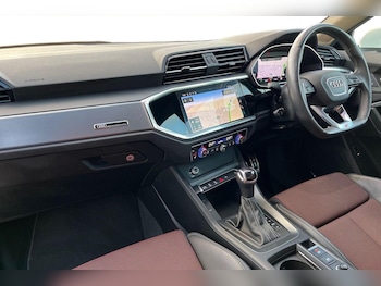 Used Audi Q3 2023 for sale - 77138404: Photo