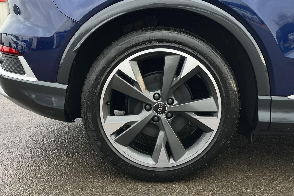 Used Audi Q4 e-tron 2026 for sale - 77763398: Photo 5