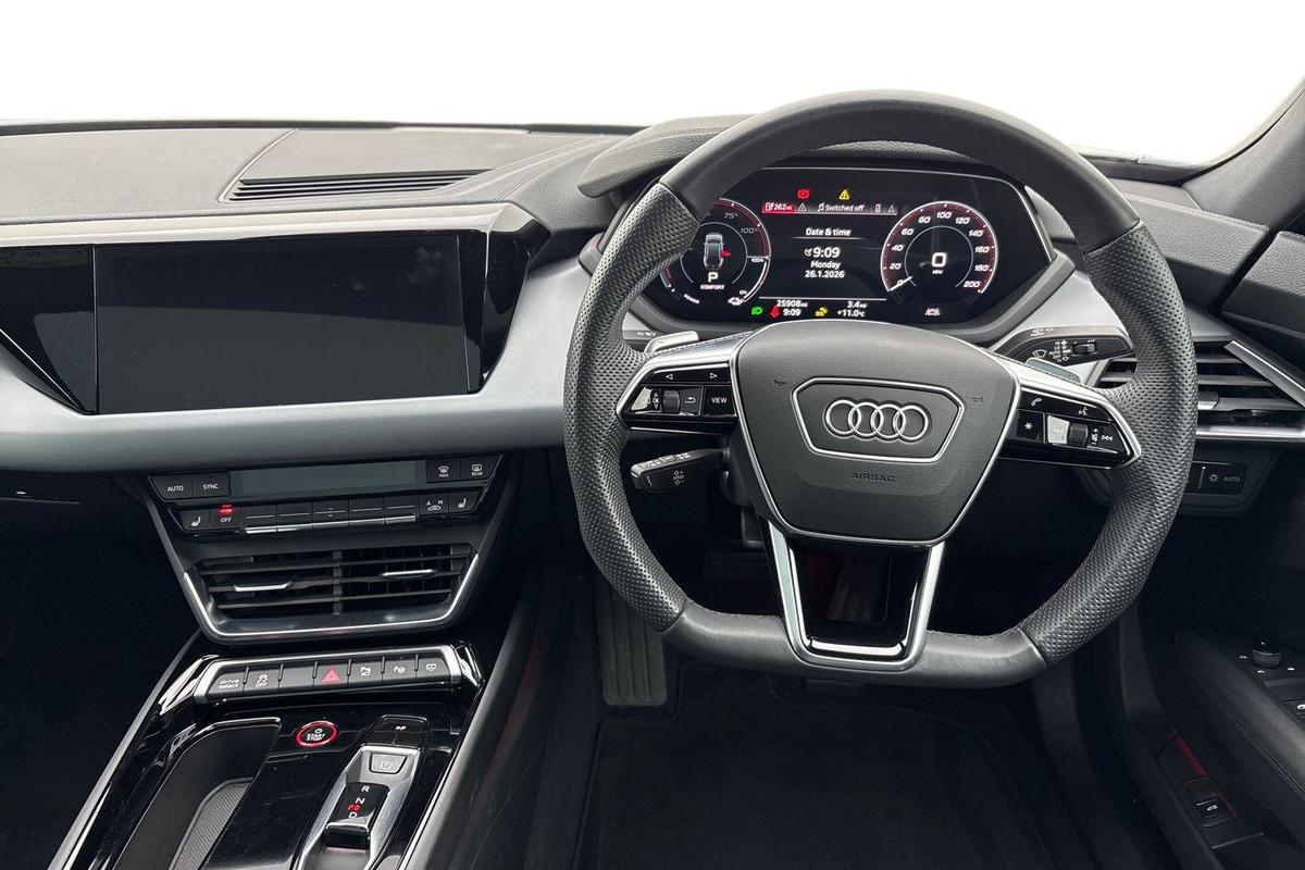 Used Audi e-tron GT 2023 for sale - 77582008: Photo 11