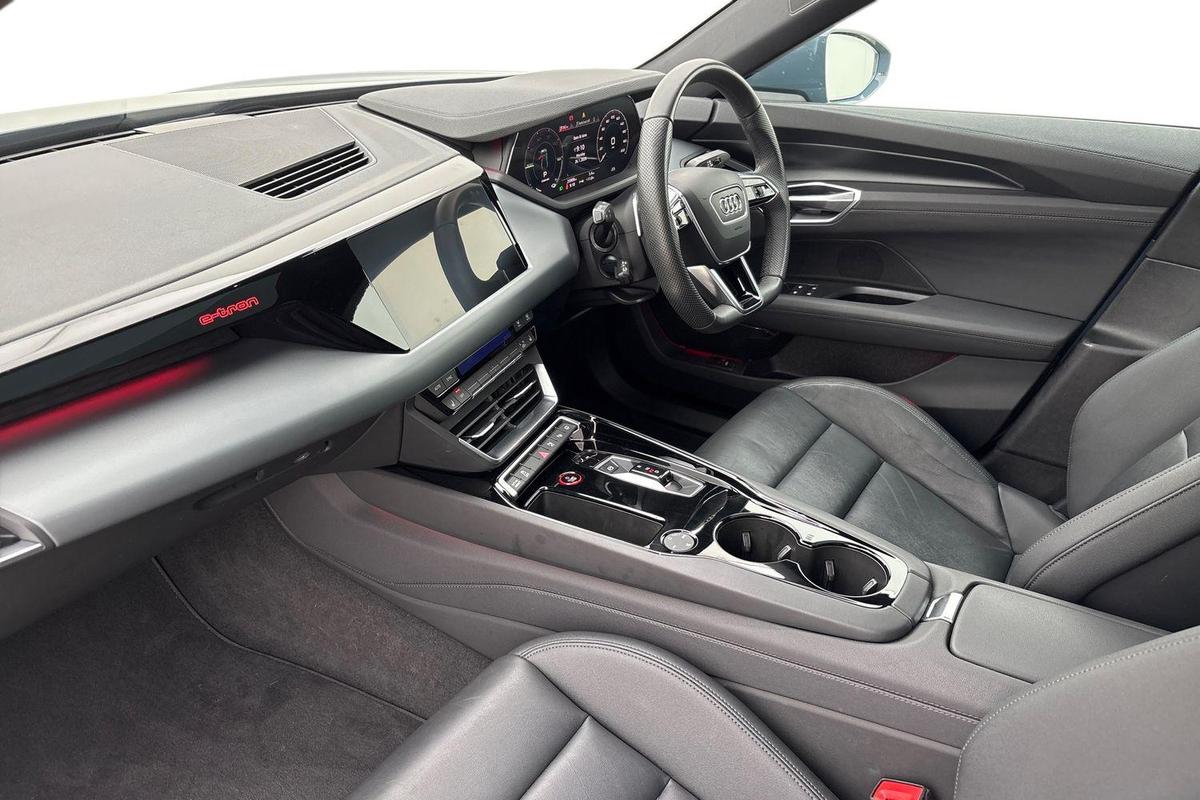 Used Audi e-tron GT 2023 for sale - 77582008: Photo 2