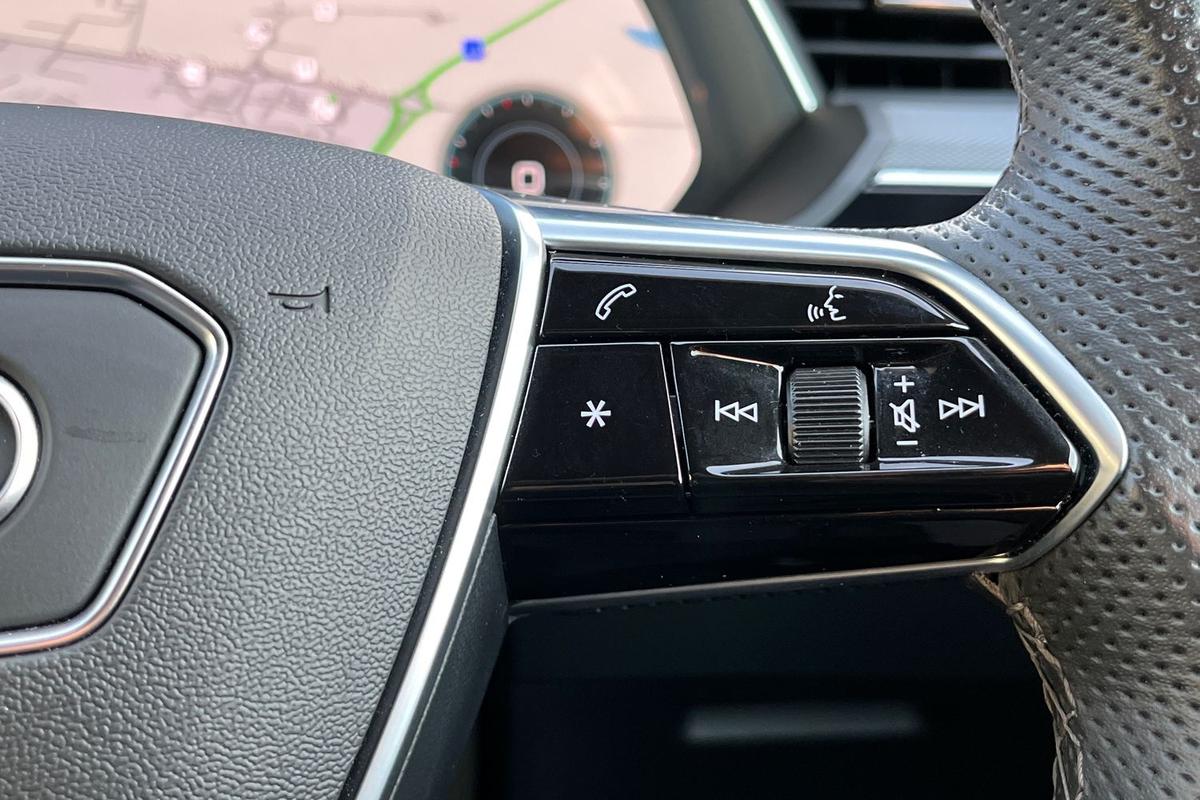 Used Audi Q8 2024 for sale - 76678229: Photo 17