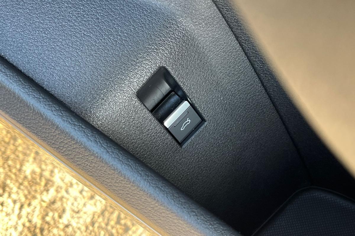 Used Audi Q8 2024 for sale - 76678229: Photo 25